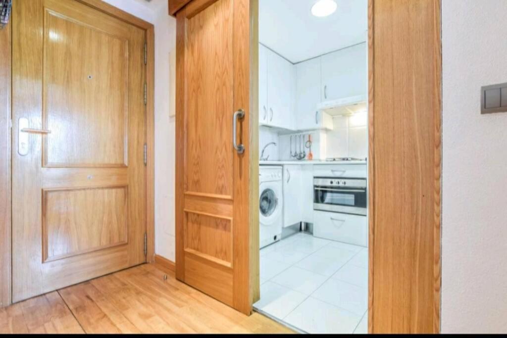 Cerca Airport, Riyadh Air, Ifema, Eisenhower, Wifi, 4 Personas Madrid Luaran gambar
